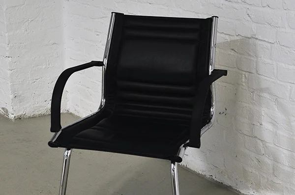 silla de cuero